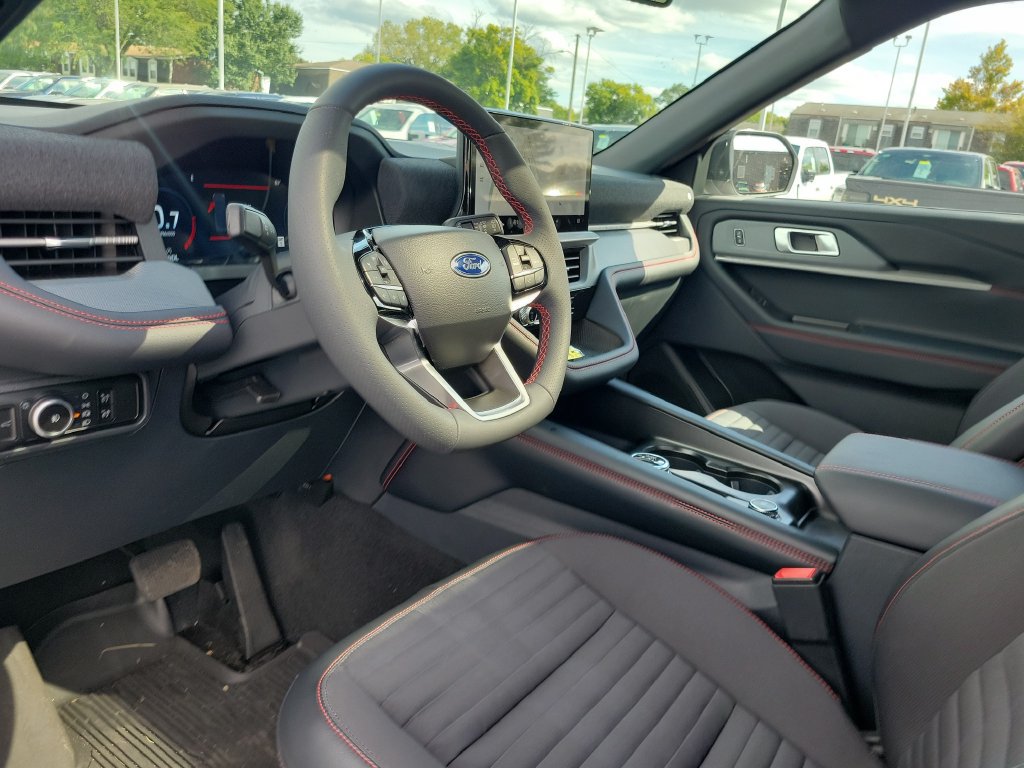 New 2026 Ford Explorer ST-Line w/ ST-Line Street Pack AWD/4WD image 21