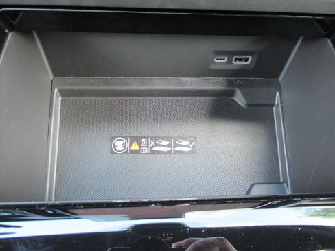 New 2026 GMC Yukon AT4 w/ AT4 Premium Package AWD/4WD image 27
