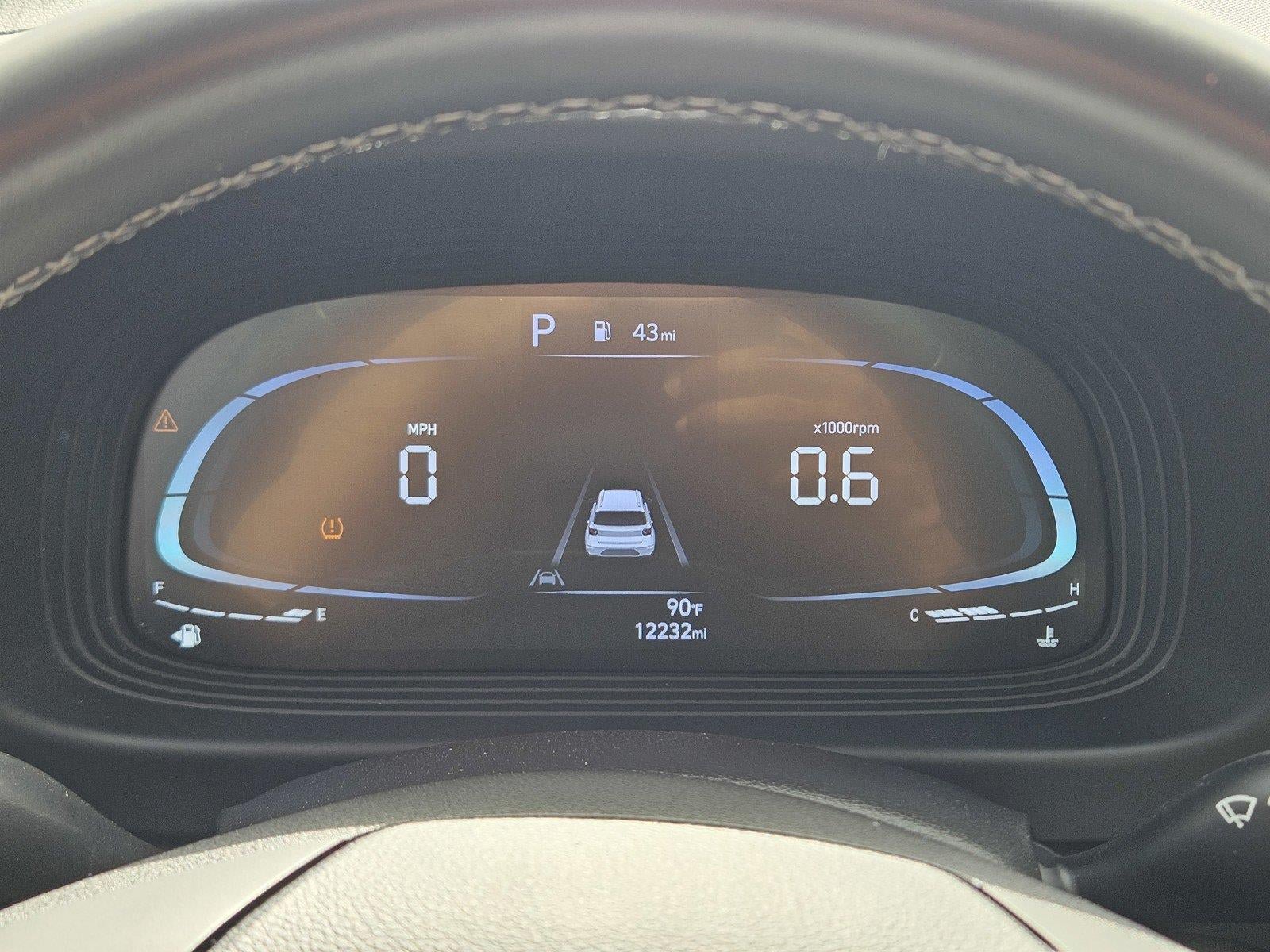 Used 2024 Hyundai Venue SEL FWD image 18