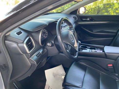 Used 2022 Nissan Maxima SV w/ Floor Mat Group FWD image 27