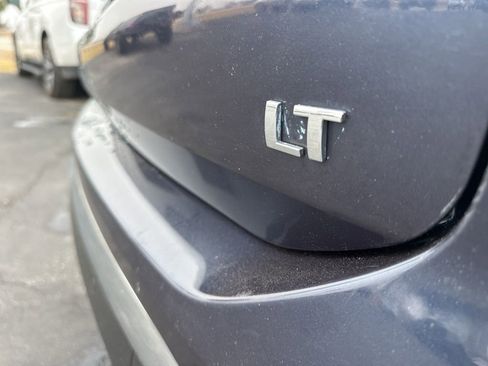 Used 2018 Chevrolet Equinox LT w/ Sun & Infotainment Package image 11