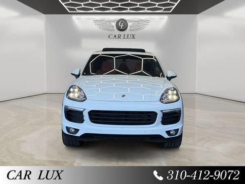 Used 2017 Porsche Cayenne Platinum Edition w/ Premium Package (PJV) AWD/4WD image 8