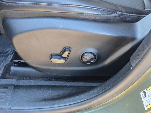 Used 2019 Jeep Cherokee Latitude Plus image 21