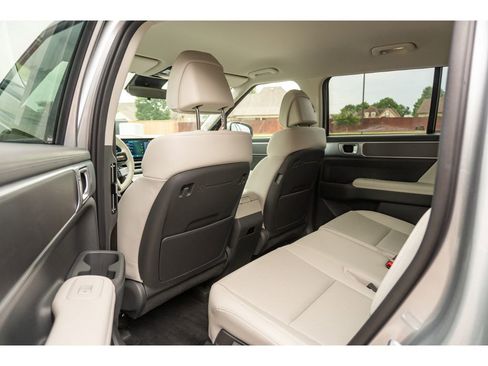 Used 2026 Hyundai Santa Fe SEL FWD image 13