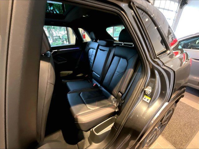 Certified 2025 Audi Q3 2.0T Premium Plus w/ Premium Plus Package AWD/4WD image 25