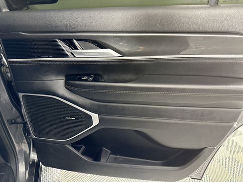 Used 2023 Jeep Wagoneer 4WD w/ HD Trailer Tow Package image 27