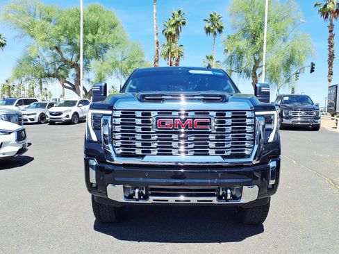 Certified 2025 GMC Sierra 2500 Denali image 2