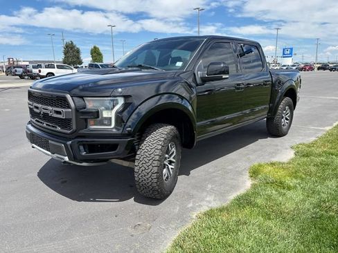 Used 2017 Ford F150 Raptor w/ Equipment Group 802A Luxury AWD/4WD image 7
