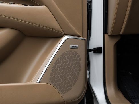 Used 2019 Cadillac Escalade Platinum AWD/4WD image 56