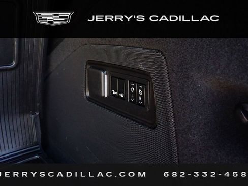 Used 2022 Cadillac Escalade Luxury w/ LPO, Floor Liner Package image 26