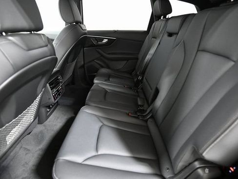 Used 2026 Audi Q7 3.0T Premium Plus AWD/4WD image 7