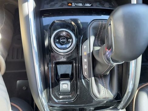Used 2023 GMC Canyon AT4 w/ AT4 Premium Package AWD/4WD image 23