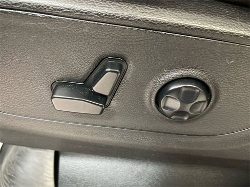 Used 2019 RAM 1500 Big Horn image 12