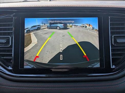 Used 2023 Dodge Durango GT image 13