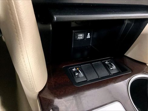 Used 2013 Toyota Camry XLE image 27