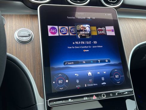 Certified 2025 Mercedes-Benz C 300 Sedan image 24