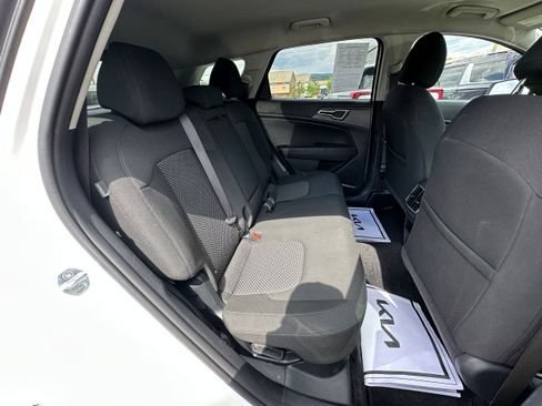 Used 2024 Kia Sportage LX AWD/4WD image 14