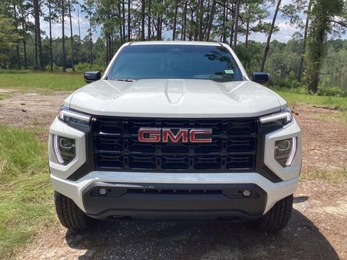 New 2025 GMC Canyon Elevation w/ Convenience Package RWD image 2