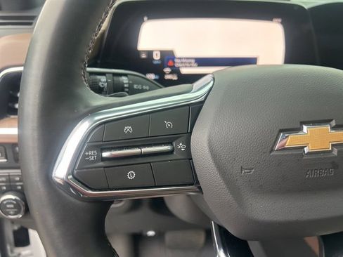 Certified 2025 Chevrolet Suburban High Country image 19