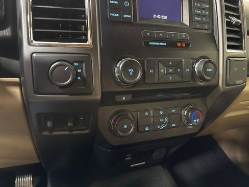 Used 2017 Ford F350 XLT w/ XLT Value Package image 27