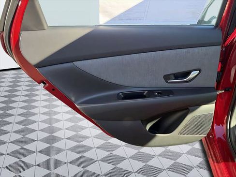 New 2026 Hyundai Elantra Limited image 30