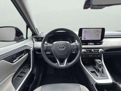 Used 2024 Toyota RAV4 XLE Premium image 13