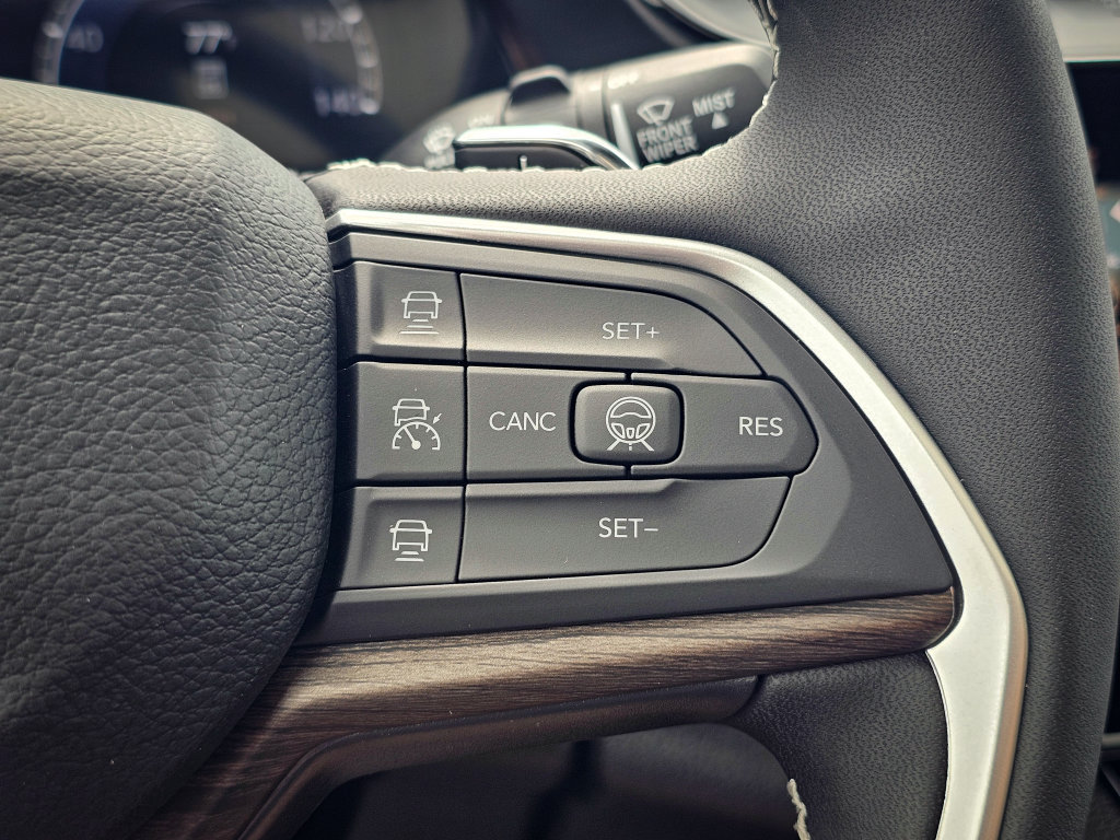 New 2026 Jeep Grand Cherokee Altitude AWD/4WD image 21