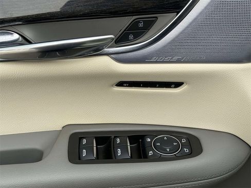 Used 2020 Cadillac XT6 Premium Luxury image 22