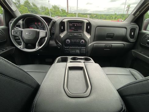 Used 2025 Chevrolet Silverado 1500 Custom Trail Boss AWD/4WD image 22