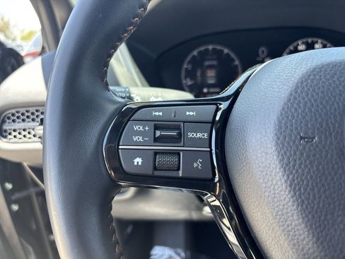 Certified 2025 Honda HR-V Sport image 26
