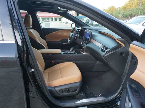 Used 2025 Lexus RX 350 Premium w/ Convenience Package FWD image 19