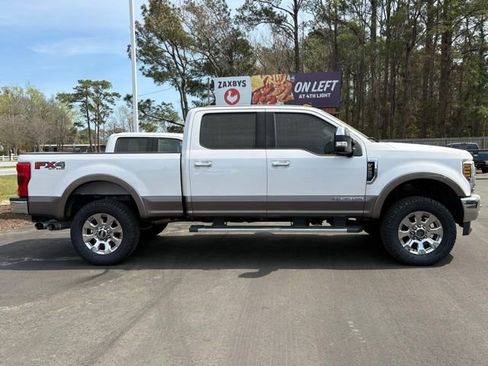 Used 2019 Ford F250 Lariat w/ Chrome Package image 6