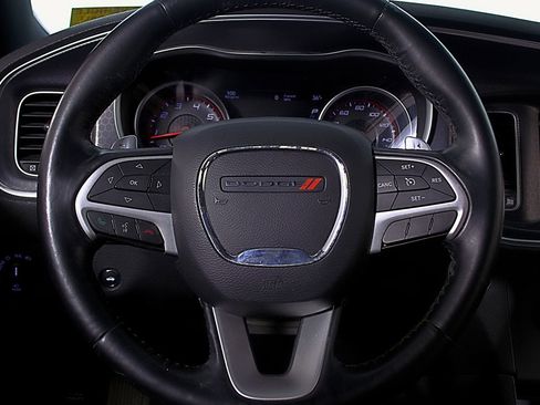 Used 2015 Dodge Charger R/T image 23