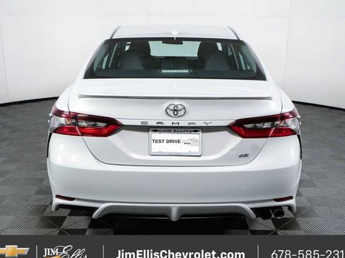 Used 2024 Toyota Camry SE FWD image 25