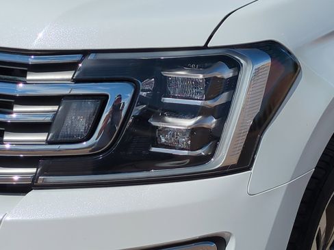 Used 2021 Ford Expedition Max Limited AWD/4WD image 12