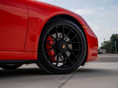 Used 2018 Porsche 911 Carrera GTS RWD image 45