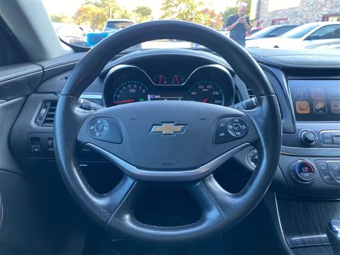 Used 2019 Chevrolet Impala LT image 25