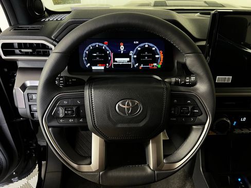 Used 2025 Toyota 4Runner TRD Sport Premium image 9