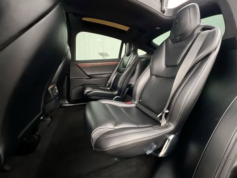 Used 2021 Tesla Model X Long Range image 19