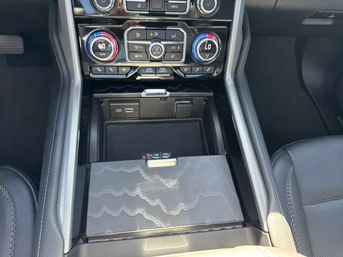 Certified 2023 GMC Yukon Denali w/ Denali Reserve Package RWD image 24
