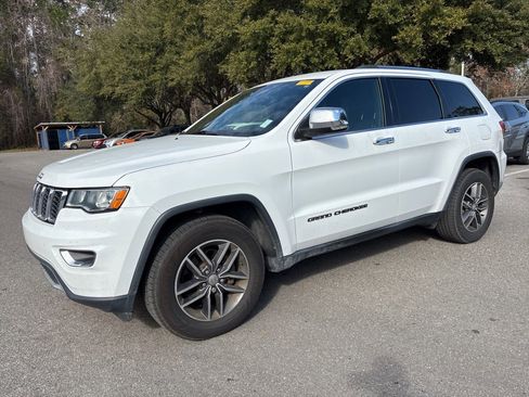 Used 2017 Jeep Grand Cherokee Limited image 17