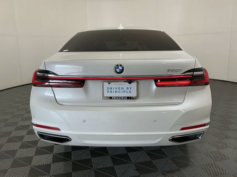 Certified 2022 BMW 740i w/ Premium Package image 6