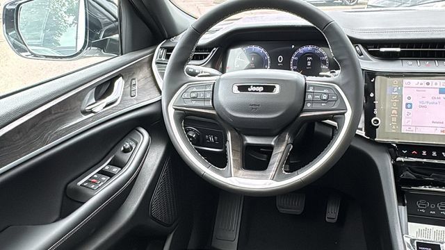 New 2026 Jeep Grand Cherokee L Limited AWD/4WD image 24