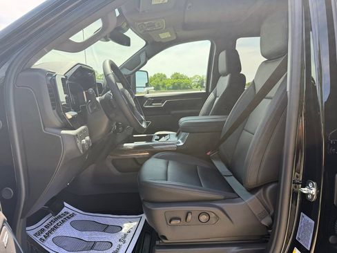 New 2026 Chevrolet Silverado 2500 LTZ w/ LTZ Convenience Package AWD/4WD image 31