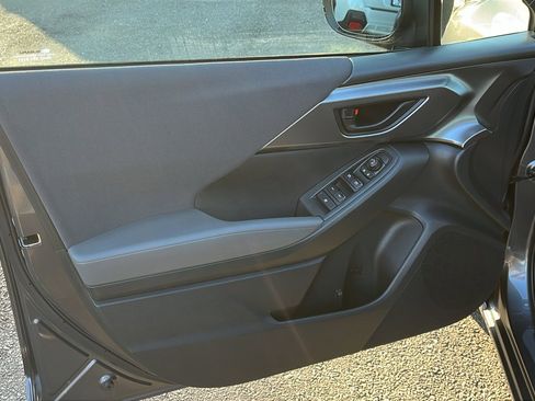 Certified 2025 Subaru Impreza 2.0i image 10