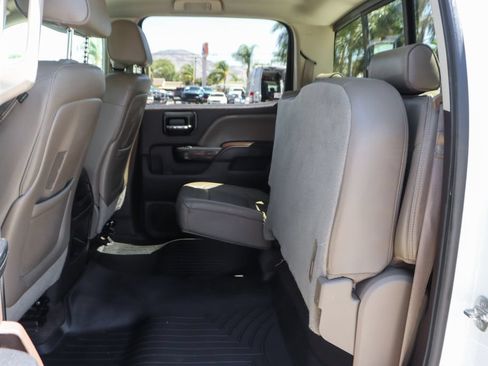 Used 2015 GMC Sierra 2500 Denali w/ Duramax Plus Package AWD/4WD image 39