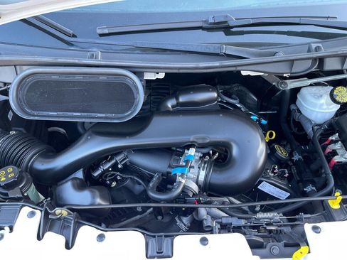 Used 2015 Ford Transit 250 130 Low Roof w/ Exterior Upgrade Package image 19