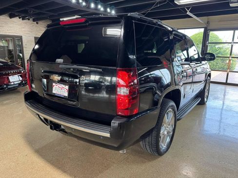 Used 2009 Chevrolet Tahoe LTZ RWD image 7