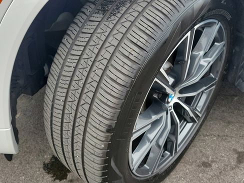 Used 2023 BMW X6 xDrive40i w/ M Sport Package AWD/4WD image 11