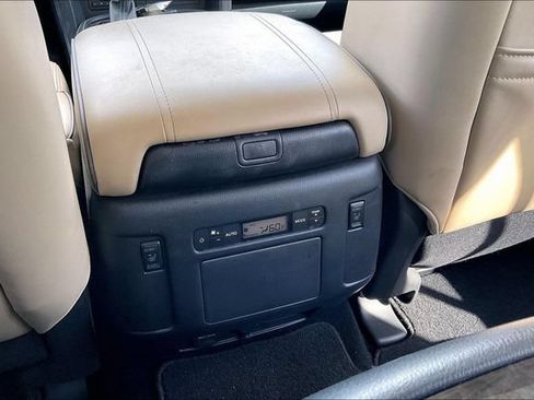 Used 2023 Nissan Armada Platinum w/ Captain's Chairs Package RWD image 10